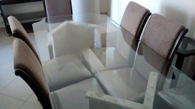 Mesa com Tampão de vidro + Aparador