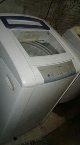 Máquina de lavar roupas 8kg funcionando perfeitamente com