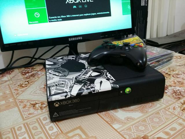 Xbox360 Super Slim Destravado na caixa