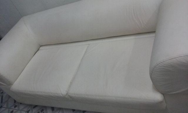 Sofa em courino branco 3 lugares