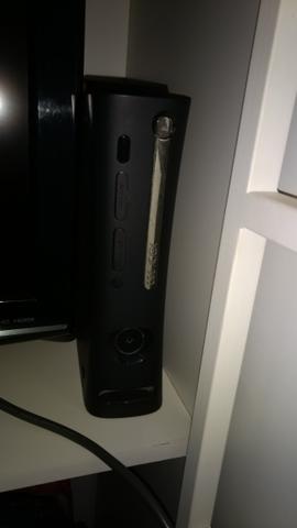 Xbox 360 com Kinect e jogos