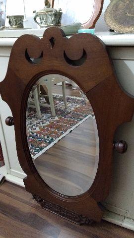 Espelho de madeira maciça bisotado