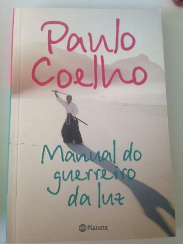 Livro: Manual do Guerreiro da Luz (Paulo Coelho)