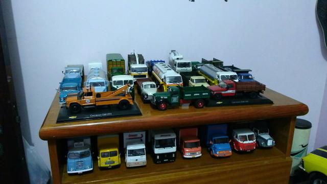Coleção 30 miniaturas caminhões brasileiros