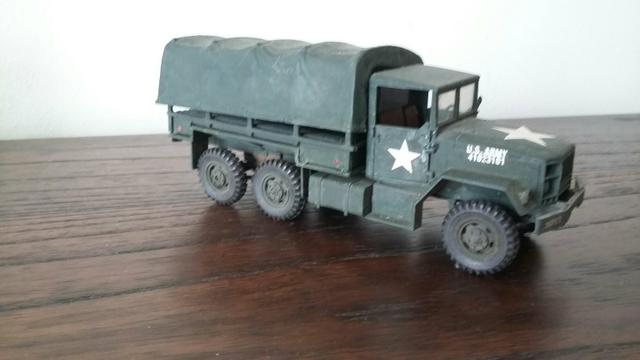 Miniatura plastimodelismo caminhão M34 tactical truck