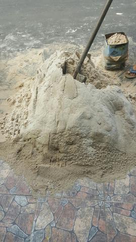 Areia e seixo de carrada e ensacada tiro ENTULHO