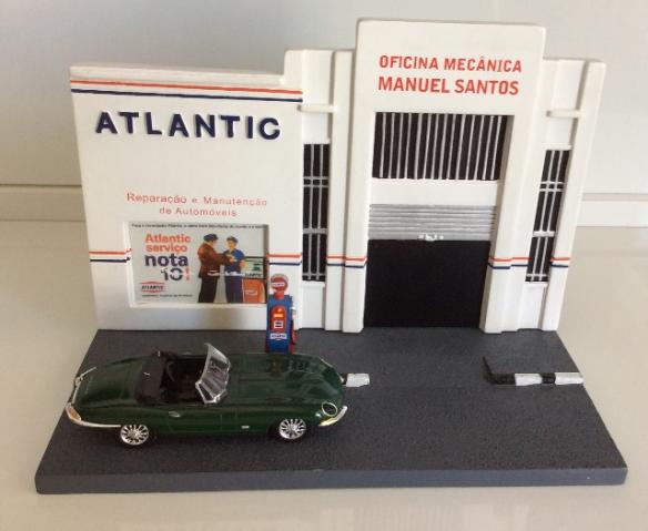 Diorama posto Atlantic + Miniatura Jaguar 1/43