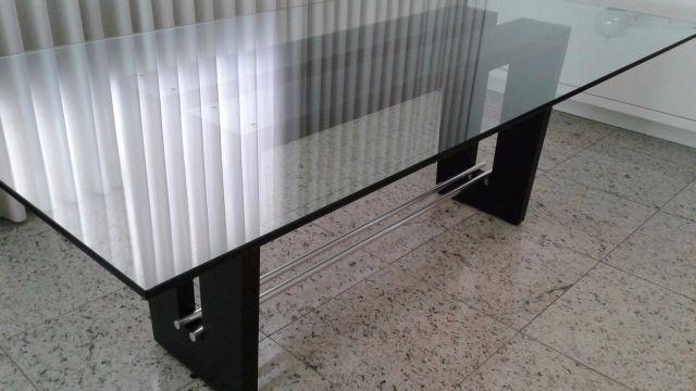 Mesa de Jantar (vidro + madeira + alumínio)