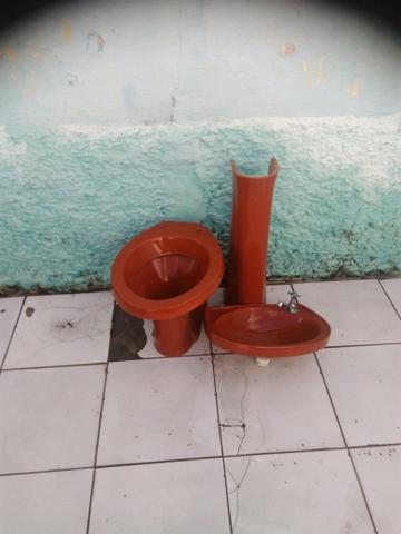 Conjunto sanitário logasa