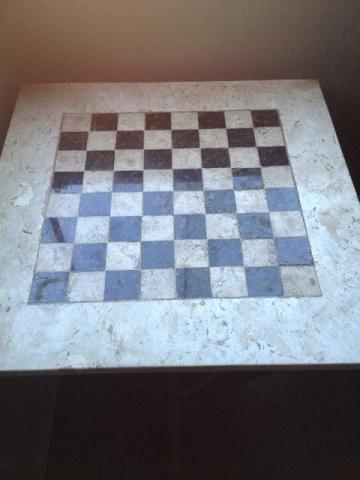 Mesa de xadrez em marmore