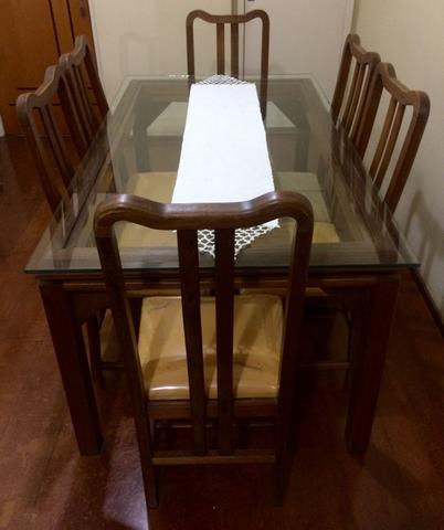 Mesa em Madeira e Vidro com 6 Cadeiras