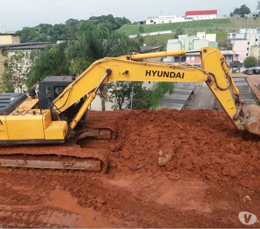 Escavadeira Hidráulica Hyundai 250 ano 