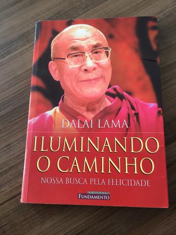 Livro iluminando o caminho Dalai Lama
