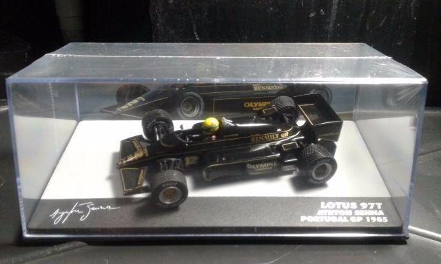 Miniatura Ayrton Senna Lotus 97t 