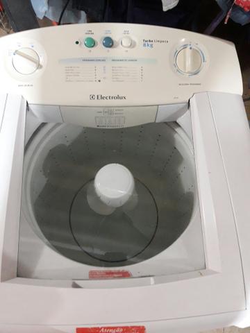 Máquina de lavar roupa eletrolux