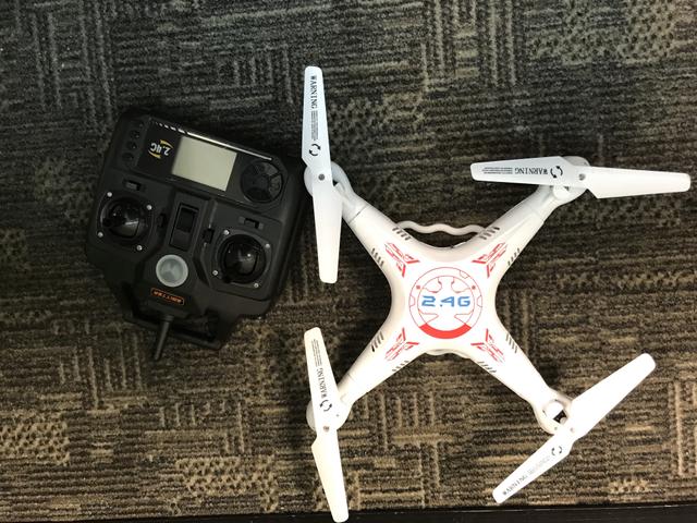Drone Syma x5c com defeito