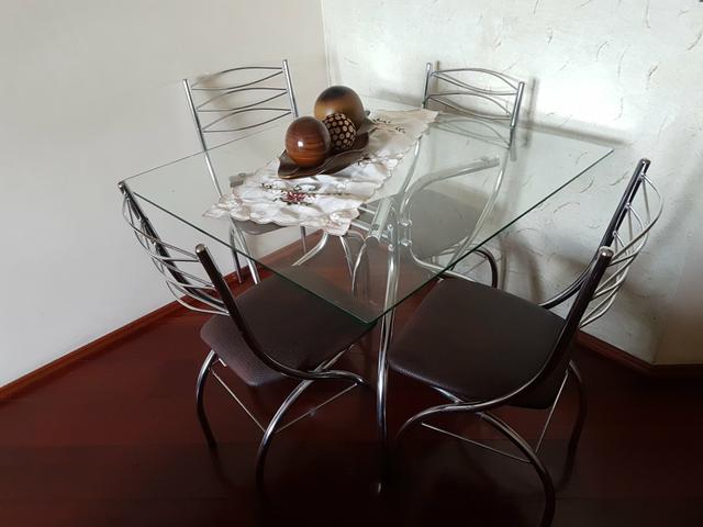 Jogo Mesa de vidro e 4 cadeiras em inox- Ibiza-