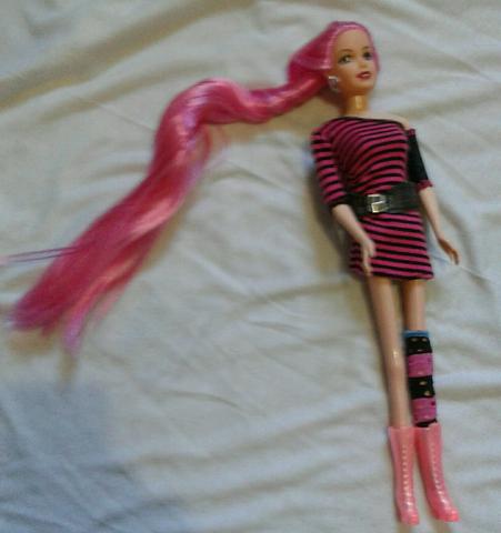 Boneca estilo barbie rapunzel