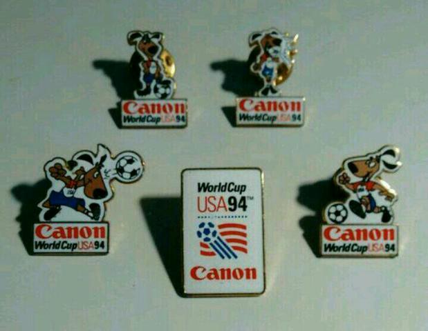 Pins do mascote Striker da Copa do Mundo'94