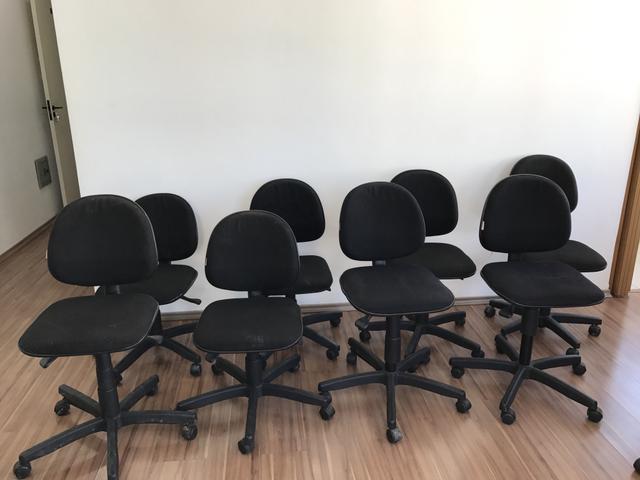 Cadeiras para escritório pretas (8 unidades)