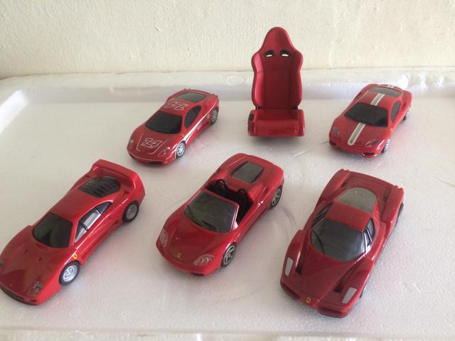 Mini coleção Ferrari