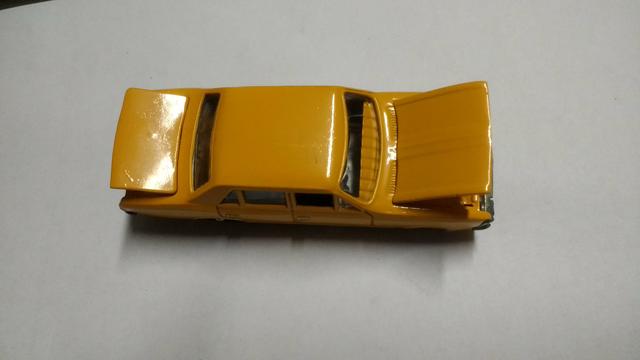 Miniatura do carro marca Chevrolet Opala solido