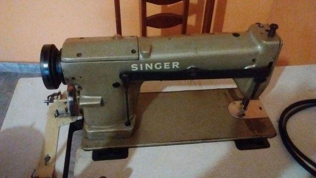 Máquina Reta Singer