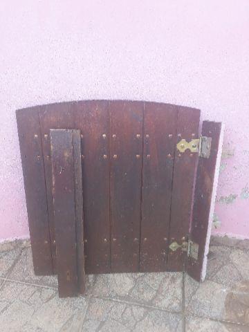 Portão pequeno madeira macaranduba