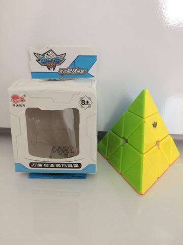 Cubo Mágico Profissional Piramide Pyraminx - ATP Puzzles