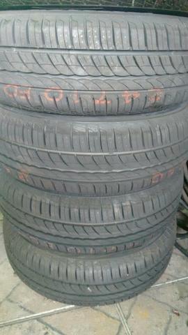 Vendo jogo de pneus Pirelli P1 aro 14 medida 