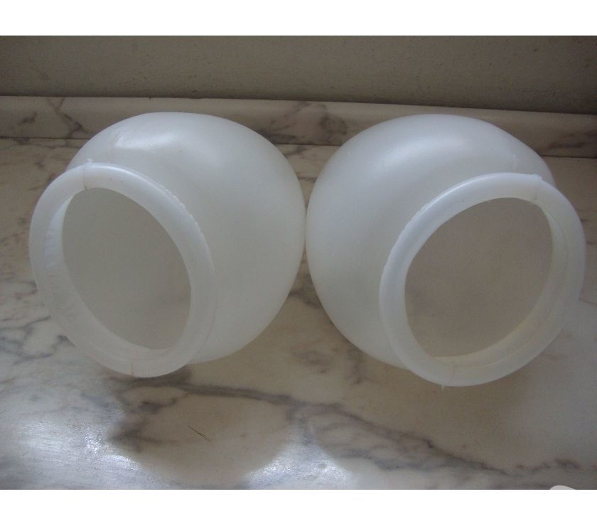 2 globos pera de plastico branco leitoso, boca, 9,5 cms, sem