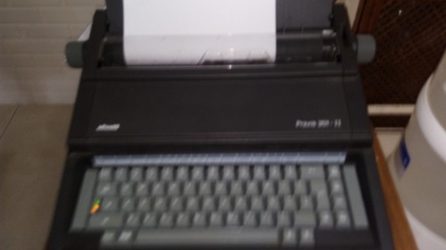 Máquina Datilografia Automática Usada (está Sem Tinta)