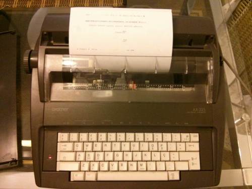 Máquina De Escrever - Brother Ax325