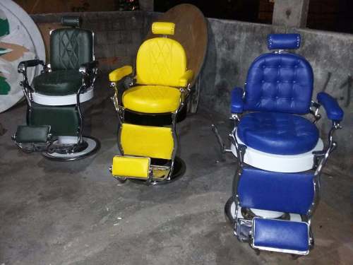 Cadeiras De Barbeiro Ferrante Restauradas 