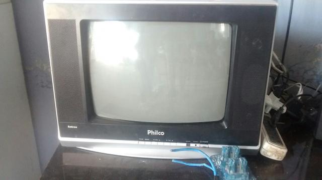 Troco tv de 14 polegadas por gaiola para roedor