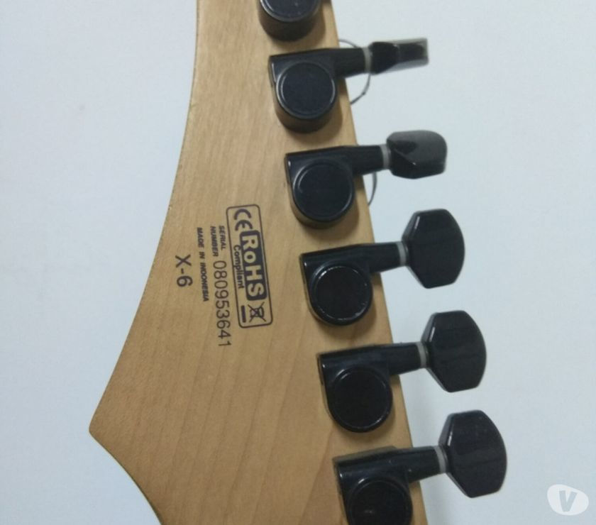 Guitarra Cort X6 com hard case