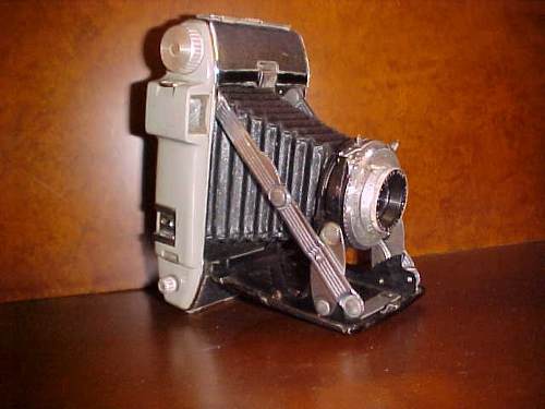 Antiga Câmera Kodak Tourist