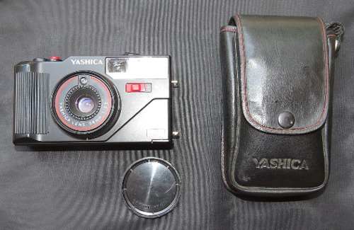 Câmera Antiga Yashica Mf3 Super E Case (fabricada No