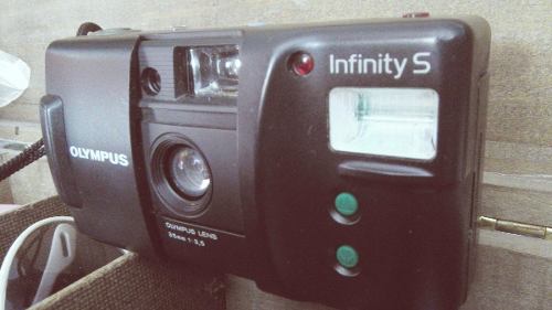 Olympus Infinity S Compact 35mm Câmera Retro Antiga Vintage