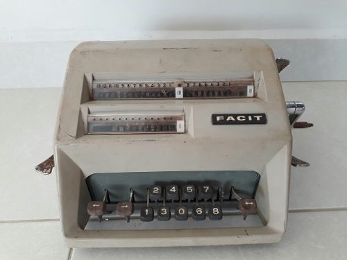 Calculadora Antiga Facit