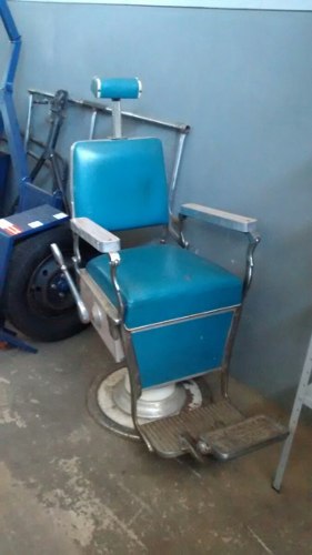 Cadeira De Barbeiro Antiga Ferrante