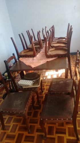 Mesa Antiga Com 10 Cadeiras Em Couro Luís Xv