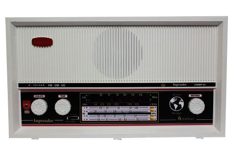 Radio Vintage Branco Caixa De Madeira 6 Faixas Oc Crmif-91