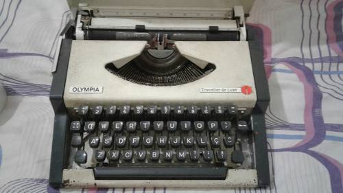 Maquina De Escrever Antiga Olimpia Maleta Zn Horto