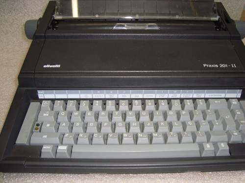 Máquina Escrever Eletrônica Olivetti Praxis 201 - Revisada
