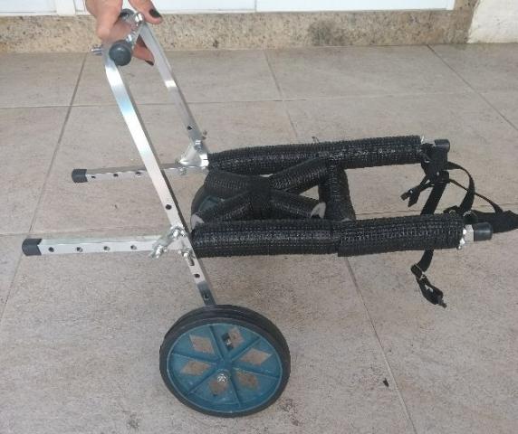 Cadeira de rodas para cachorro pequeno de 3