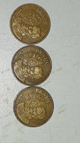Vendo moedas de 0,25 centavos ano 