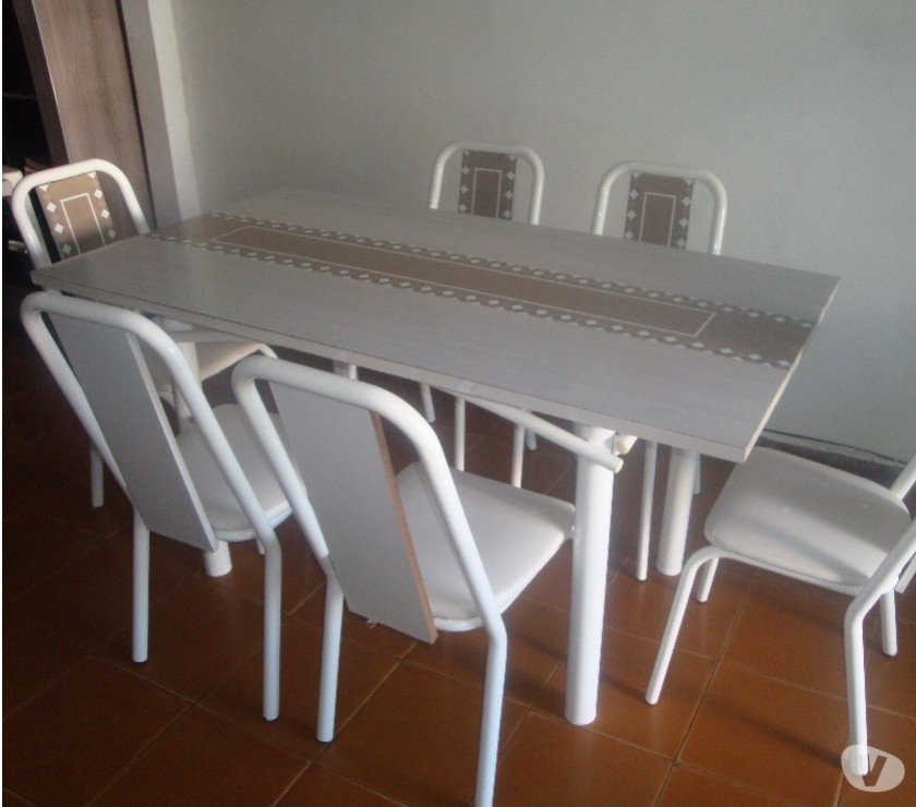 Conjunto de mesa + 6 cadeiras