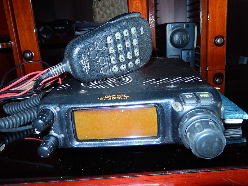 Radio yaesu ft  semi novo a venda em Mairiporã
