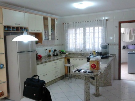 Sobrado 3 Dormitórios 147 m² em Santo André - Bairro